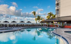 Diamond Head Beach Resort